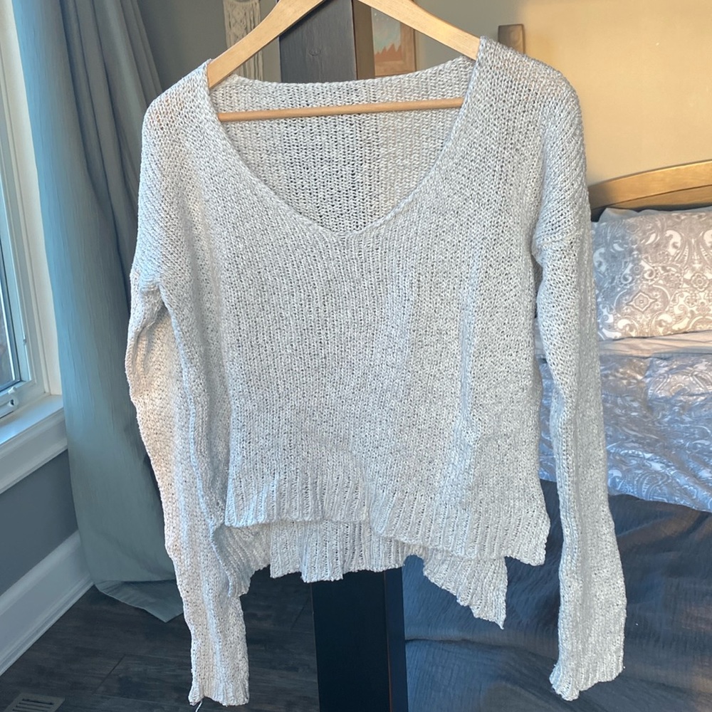 Ultra soft knit crop. 100% cotton made in Italy.